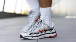NIKE RUNNER